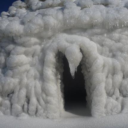 παγωμένο εκκλησάκι