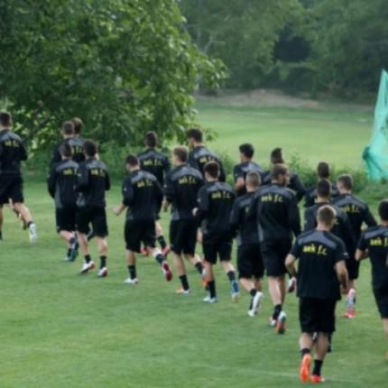 Νίκη με ανατροπή για την ΑΕΚ 2-1 τον Αχαρναικό 