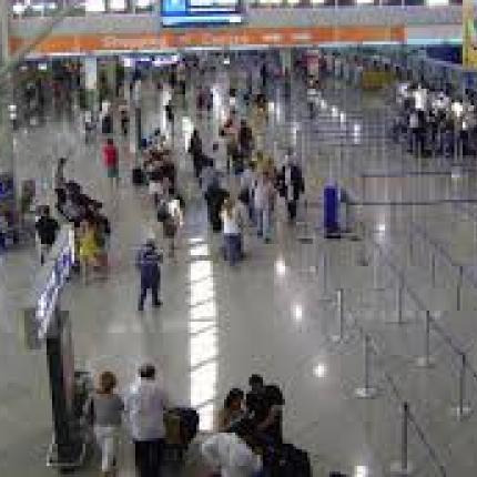 Οι Ευρωπαίοι προτιμούν Ελλάδα για τις διακοπές τους