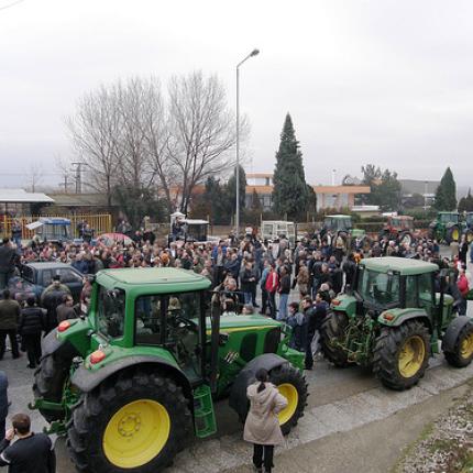 Οι αγρότες ξεκινούν πανελλαδικές κινητοποιήσεις για τα βιβλία εσόδων -εξόδων 