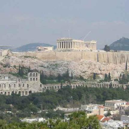 Λιμνάζουν τα νερά στον Ιερό Βράχο της Ακρόπολης-Προμελέτη στο ΚΑΣ για το πρόβλημα 