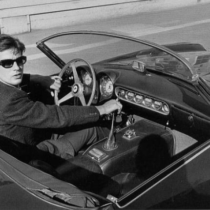 14 εκατομμύρια ευρώ για την Φεράρι που οδηγούσε ο Αλέν Ντελόν