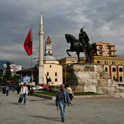Η Τουρκία ετοιμάζεται να χορηγήσει μεγάλο δάνειο στην Αλβανία 