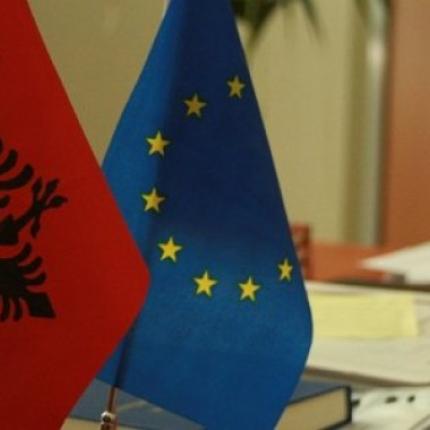 Η Τσεχία μπλοκάρει την υποψηφιότητα της Αλβανίας στην ΕΕ