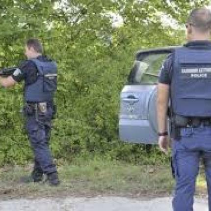 Σε ξενοδοχείο απέναντι από το μπαρ έμενε ο μακελάρης του Μικρολίμανου