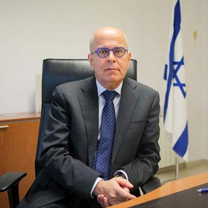 γιόσι αμράνι