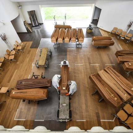 κορωνοϊός νεκροί