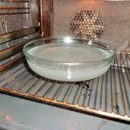 Καθαρίστε εύκολα και οικονομικά το φούρνο σας