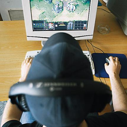 Σκότωσε το θείο του γιατί του απαγόρευσε να παίζει ηλεκτρονικά