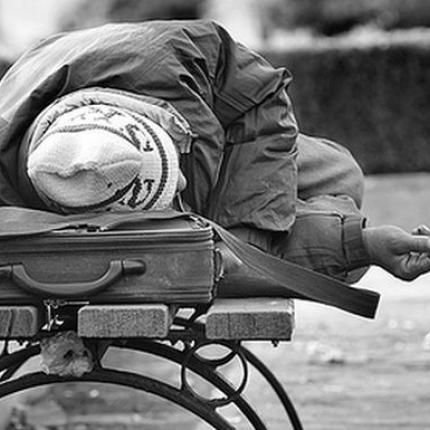 Πέντε άστεγοι πέθαναν από το κρύο στη Γαλλία