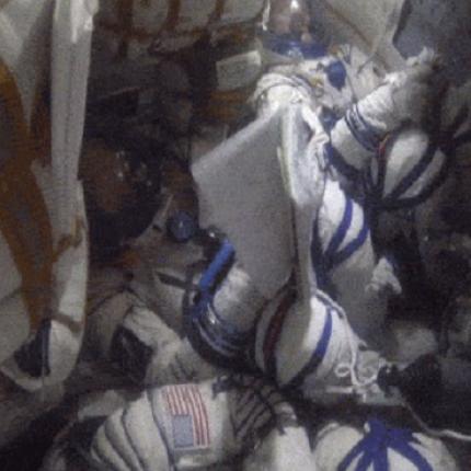 Τι βλέπουν οι αστροναύτες καθώς επιστρέφουν στη Γη;