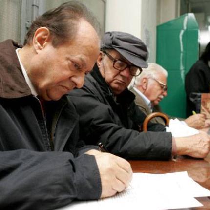 Άτοκη πιστωτική κάρτα από τα ΕΛΤΑ για ένα εκατομμύριο συνταξιούχους