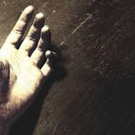 Μαριάς: Άμεση αποζημίωση στους συγγενείς των Ελλήνων που αυτοκτόνησαν λόγω μνημονίου