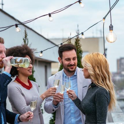 κορωνοϊός-Βalcony party