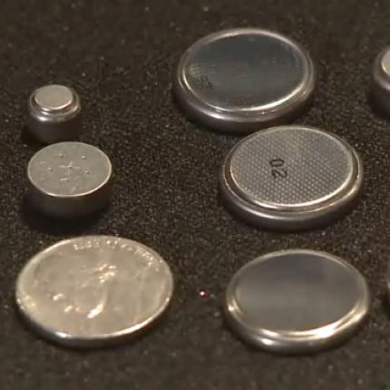 Μπαταρίες «κουμπιά» δεν προκαλούν βλάβη σε περίπτωση κατάποσης