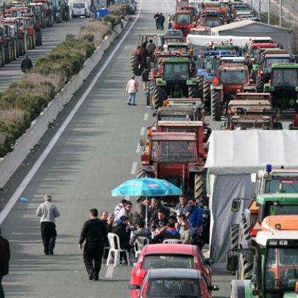 Συνάντηση με τον Υπουργό Οικονομικών ζητούν οι αγρότες