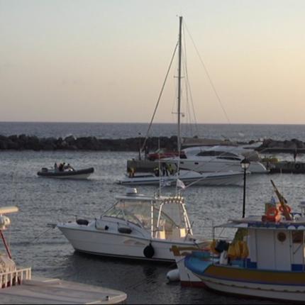 καταφύγιο για τα σκάφη