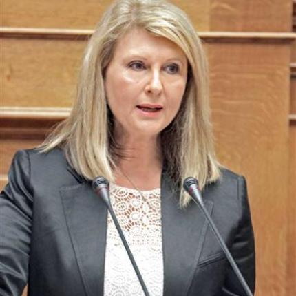 Σ. Βούλτεψη: "Ο Αλ. Τσίπρας συνεχίζει να καλύπτει τους συμμάχους του"