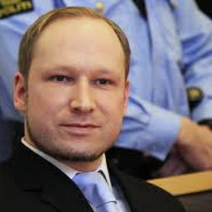 Νορβηγία: Στο αρχείο μπήκε η μήνυση του Μπράιβικ για τα "βασανιστήρια"