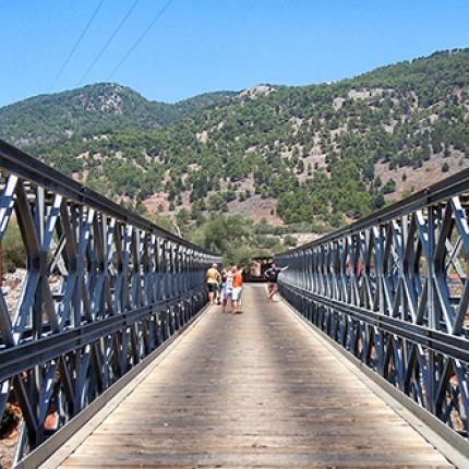 αραδαινα γεφυρα.jpg