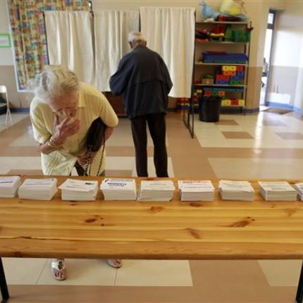 Στις κάλπες οι Γάλλοι για το δεύτερο γύρο των δημοτικών εκλογών