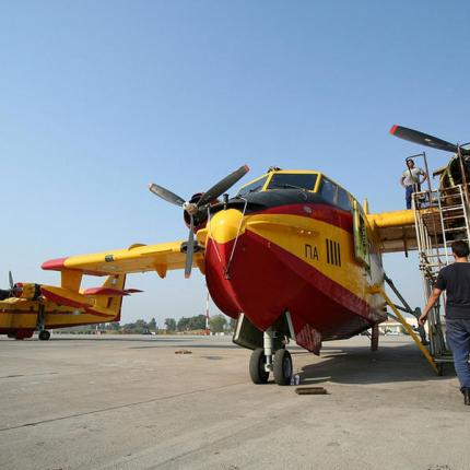 canadair φωτια.jpg
