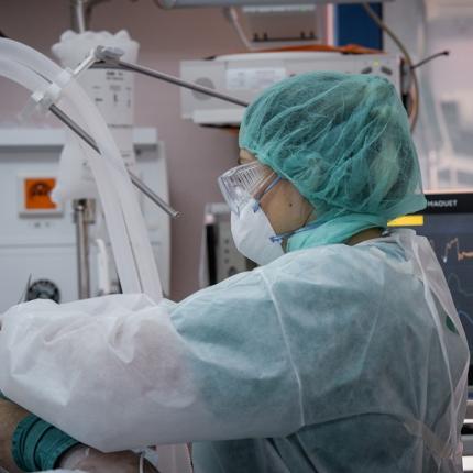 Στο ΠΑΓΝΗ οι περισσότεροι διασωληνωμένοι ασθενείς