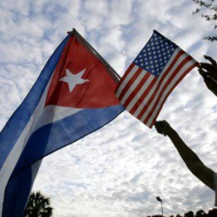 Σε καλό δρόμο, αλλά χωρίς χρονοδιαγράμματα οι επαφές ΗΠΑ - Κούβας 