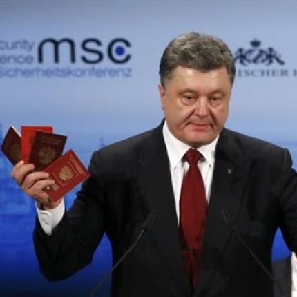 Ουκρανία: Στρατιωτική βοήθεια από τους συμμάχους ζητά ο Ποροσένκο