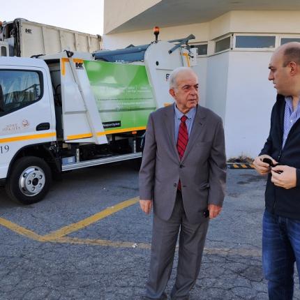 Ο Δήμαρχος Ηρακλείου Βασίλης Λαμπρινός με τον αντιδήμαρχο Καθαριότητας Κώστα Βαρδαβά