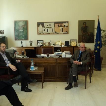 λαμπρινος θεοχαροπουλος