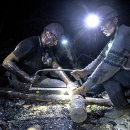 Ουκρανία: Δεκάδες νεκροί από έκρηξη σε ορυχείο 