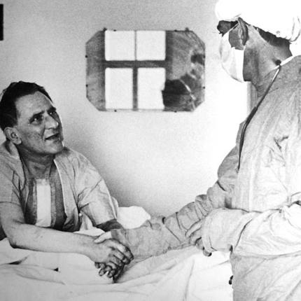 πρωτη μεταμοσχευση καρδιας.jpg