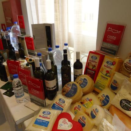 Με .. όνομα βαρύ σαν ιστορία 161 παραδοσιακά προϊόντα της Κρήτης 