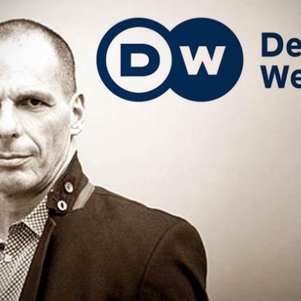 Η Ντόιτσε Βέλλε ειρωνεύεται τον Γιάνη Βαρουφάκη: "Ψάχνει δουλειά ως αρθρογράφος"