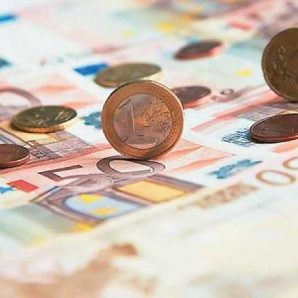 Ποιοι θα πάρουν εφάπαξ τον Απρίλιο του 2015 χωρίς περικοπές