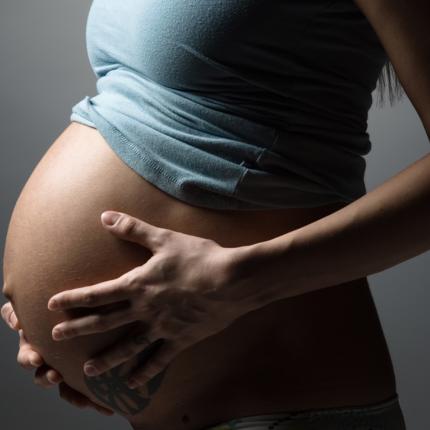 Μάχη ενάντια στο πεπρωμένο: Κρατούν στη ζωή έγκυο κλινικά νεκρή, για να γεννηθεί το μωρό