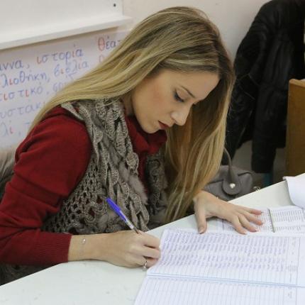 Στις κάλπες για να ψηφίσει και το Ηράκλειο (φωτορεπορτάζ)