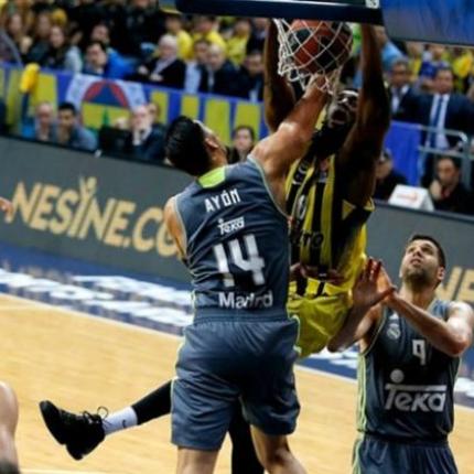ekpe-udoh-fenerbahce-istanbul-eb15.jpg