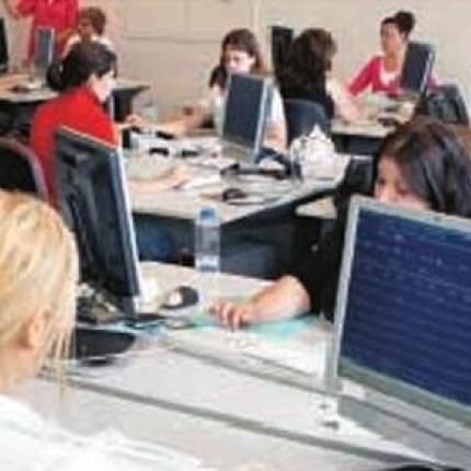 Η ΟΚΕ διαφωνεί με τον έλεγχο από ιδιώτες των επιχεηρήσεων