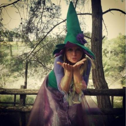 Οι "Καλικάντζαροι" της Ελένης Μπετεινάκη θα ακουστούν μέχρι τις Βρυξέλλες