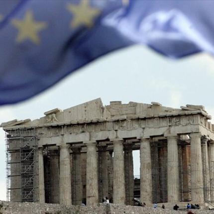 Να μείνει η Ελλάδα στην Ευρωζώνη, λέει το 51% των Γερμανών