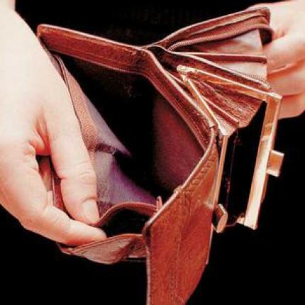 Μοντέλο Ιρλανδίας για διαγραφή των χρεών που έχουν τα ελληνικά νοικοκυριά 