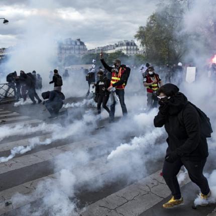 επεισοδια Παρισι