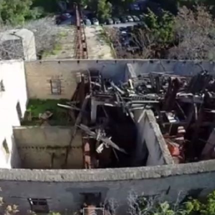 Ένα εργοστάσιο - φάντασμα στο κέντρο του Ηρακλείου (βίντεο)