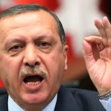 Απειλεί ο Ερντογάν, να "κόψει τα χέρια" όσων υπονομεύσουν την εξουσία του. 