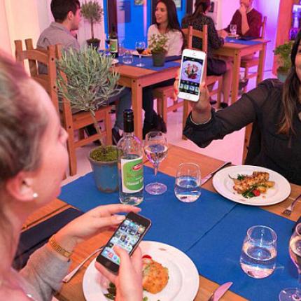 Εστιατόριο που πληρώνεις με ... φωτογραφίες στο διαδίκτυο! 