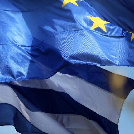 Guardian: Η συμφωνία οδηγεί πίσω στη λιτότητα