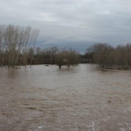Υπ' ατμόν για τον "φουσκωμένο" και επικίνδυνο ποταμό 'Εβρο