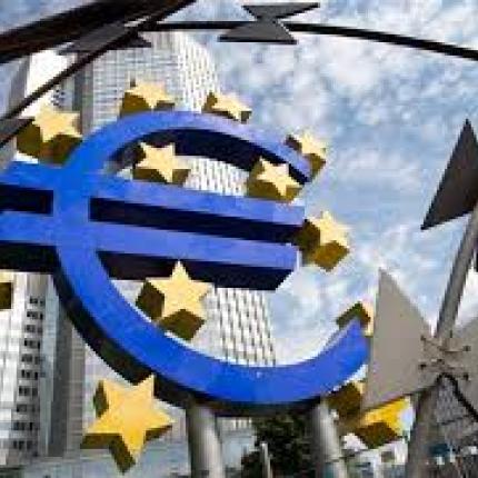 Στην κόψη του ξυραφιού η Ευρωπαϊκή Ένωση - O Σόιμπλε διχάζει τους εταίρους